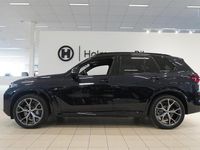 Ny BMW X5 Efficient Dynamics 490 HK (360 kW) 2025 Carbon svart metallic SUV