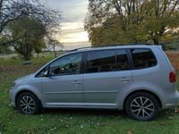 Begagnad VW Touran 140 HK (102 kW) 2014 Minibuss