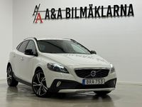 Begagnad Volvo V40 Momentum 150 HK (110 kW) 2014 Vit Halvkombi