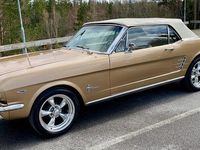 Begagnad Ford V8 203 HK (149 kW) 1966 Bronsmetallic Cab