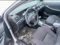 Begagnad Toyota Corolla 110 HK (80 kW) 2002 Light grey Kombi