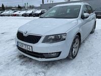 Begagnad Skoda Octavia Style 150 HK (110 kW) 2017 Vit Kombi
