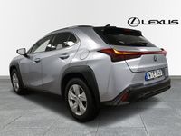 begagnad Lexus UX 250h E-Four F SPORT DESIGN AWD V-HJUL 2023, SUV