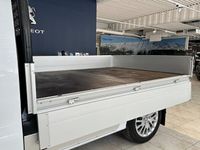 begagnad Peugeot e-Expert 75kwh Pickup - snabb leverans 2023, Transportbil
