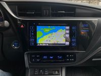 begagnad Toyota Auris Touring Sports Hybrid e-CVT GPS Kamera Kombi Comfort Euro 6
