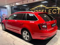 Begagnad Skoda Octavia Style 150 HK (110 kW) 2018 Röd Kombi