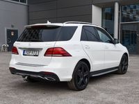 begagnad Mercedes GLE350 GLE350 Benzd 4M 9G AMG Pano Luft Navi Värm Drag 2016, SUV