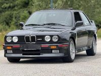 Begagnad BMW M3 220 HK (161 kW) 1987 Diamant svart Sedan