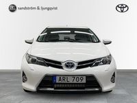 Begagnad Toyota Auris Hybrid Edition 137 HK (100 kW) 2014 Vit Halvkombi