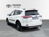 begagnad Toyota RAV4 Hybrid E-FOUR Active Plus M-värmare Go Navigation Drag V-hjul