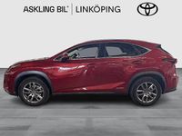 Begagnad Lexus NX300h Executive Line 197 HK (144 kW) 2018 Röd SUV