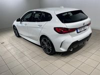 begagnad BMW 118 i M Sport PDC LED BSI 18”