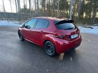 begagnad Peugeot 208 5-dörrar 1.2 VTi Euro 6 panorama,Ny bytt kamrem