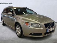 begagnad Volvo V70 D2 D2 Momentum Automat Dragkrok / Bluetooth 2013 Brun