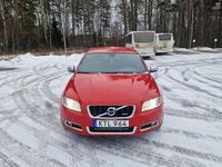 Begagnad Volvo V70 231 HK (169 kW) 2011 612 passion red Kombi