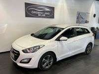 begagnad Hyundai i30 Kombi 1.6 CRDi,Lågmil,Ny besiktad,Ny servad,Drag