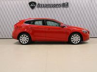 begagnad Volvo V40 D3 Momentum Panoramaglastak B-kamera Automat