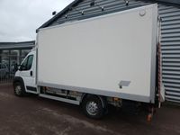 begagnad Peugeot Boxer Chassi Cab 335 2.2 HDi 150hk Bakgavellyft