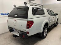 Begagnad Mitsubishi L200 2015 Vit Pickup