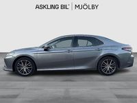 Begagnad Toyota Camry Hybrid Executive 218 HK (160 kW) 2021 Silver Sedan