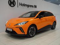 Begagnad MG MG4 EV 150 kW (204 HK) 2022 Orange Halvkombi
