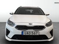 Begagnad Kia Ceed Advance 141 HK (103 kW) 2021 Vit Halvkombi