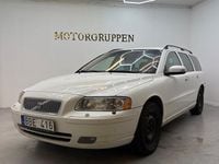 Begagnad Volvo V70 Momentum 170 HK (125 kW) 2008 Vit Kombi