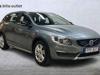 begagnad Volvo V60 CC D4 AWD Summum BE 190hk VOC P-värm