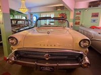 Begagnad Buick Roadmaster 305 HK (224 kW) 1957 Vit Cab