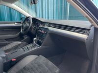 begagnad VW Passat GTE Cockpit | Drag | Värmare | Backkamera 2018, Kombi
