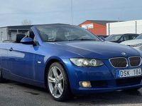 Begagnad BMW 325 218 HK (160 kW) 2007 Lemans blue Cab