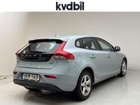 Begagnad Volvo V40 Kinetic 120 HK (88 kW) 2017 Ljusblå Halvkombi