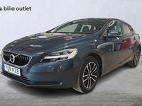 Begagnad Volvo V40 Momentum 152 HK (111 kW) 2017 Blå Halvkombi