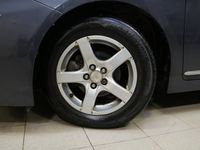 begagnad Toyota Prius 1.8 CVT Hybrid (99hk) M-värmare / Head-Up