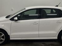 Begagnad VW Polo 90 HK (66 kW) 2013 Vit Halvkombi