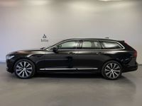 begagnad Volvo V90 T6 AWD Recharge Recharge T6 Inscription / 12 månader fritt serviceavtal* / 2022 Svart