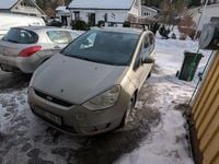 Begagnad Ford S-MAX S 145 HK (106 kW) 2010 Minibuss