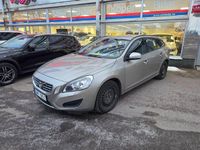 Begagnad Volvo V60 Kinetic 163 HK (119 kW) 2011 Sandmet Kombi