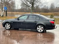 Begagnad BMW 525 218 HK (160 kW) 2006 Svart Sedan
