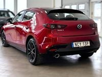 Begagnad Mazda 3 180 HK (132 kW) 2019 Röd Halvkombi