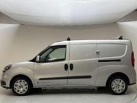 Begagnad Fiat Doblò 120 HK (88 kW) 2021 Grå Minibuss