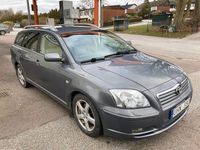 Begagnad Toyota Avensis 147 HK (108 kW) 2003 Grå Kombi