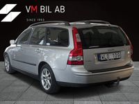 begagnad Volvo V50 2.4 M-VÄRM DRAG LÄDER S&V-HJUL KAMBYTT FULLSERVAD