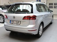 begagnad VW Golf Sportsvan 1.0 TSI Automat Motorvärmare 2019, Minibuss