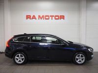 Begagnad Volvo V60 Momentum 190 HK (139 kW) 2016 Mörkblå (blå metallic) Kombi