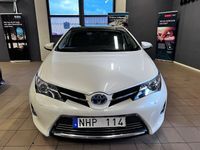 begagnad Toyota Auris Hybrid e-CVT Halvkombi 2-Ägare Panorama