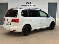 Begagnad VW Touran 140 HK (102 kW) 2015 Vit Minibuss
