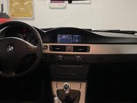 begagnad BMW 320 i Touring Euro 5