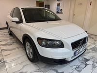 Begagnad Volvo C30 Summum 136 HK (100 kW) 2008 Vit Halvkombi