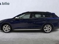 Begagnad VW Golf Alltrack 190 HK (139 kW) 2022 Mörkblå Kombi
